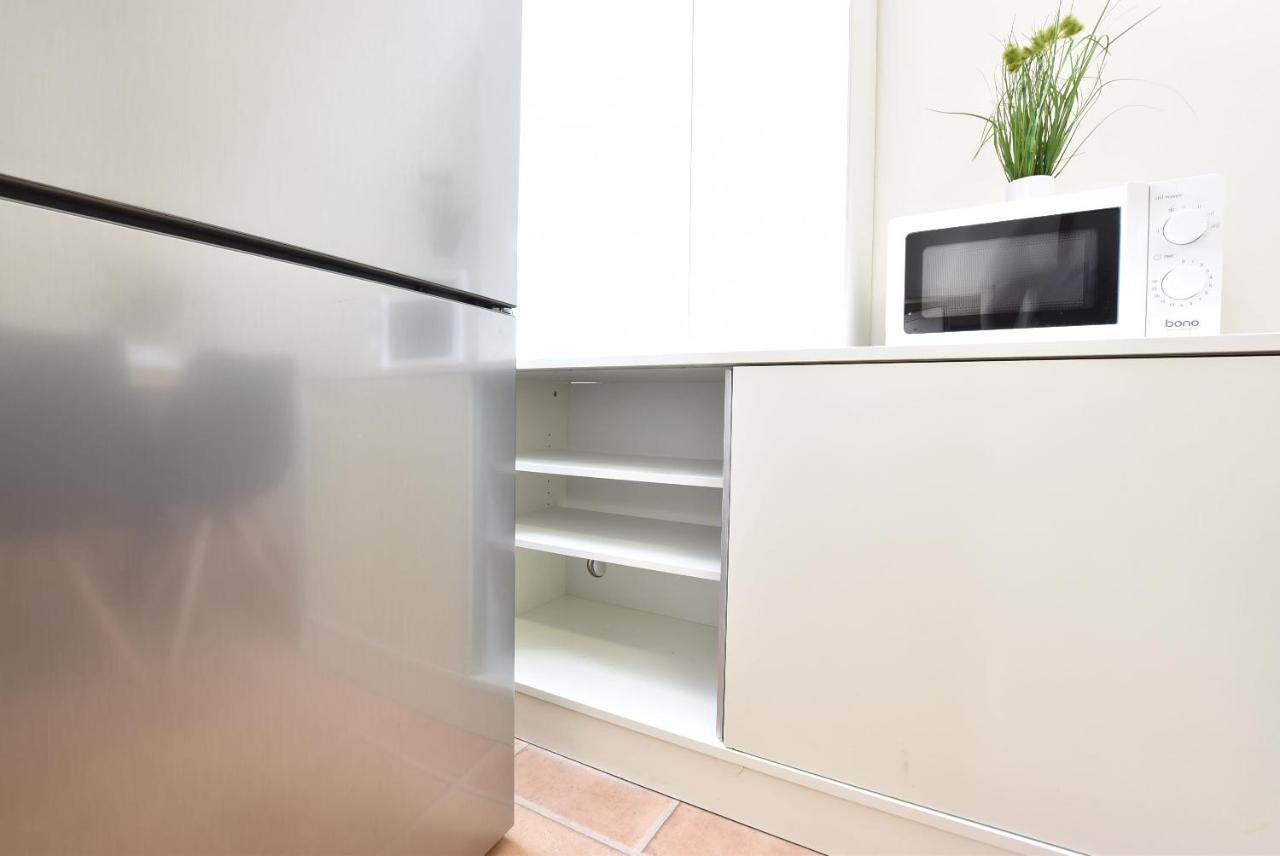 Riesiges Zentrales Apartment Mit Parkplatz Innsbruck Exterior photo