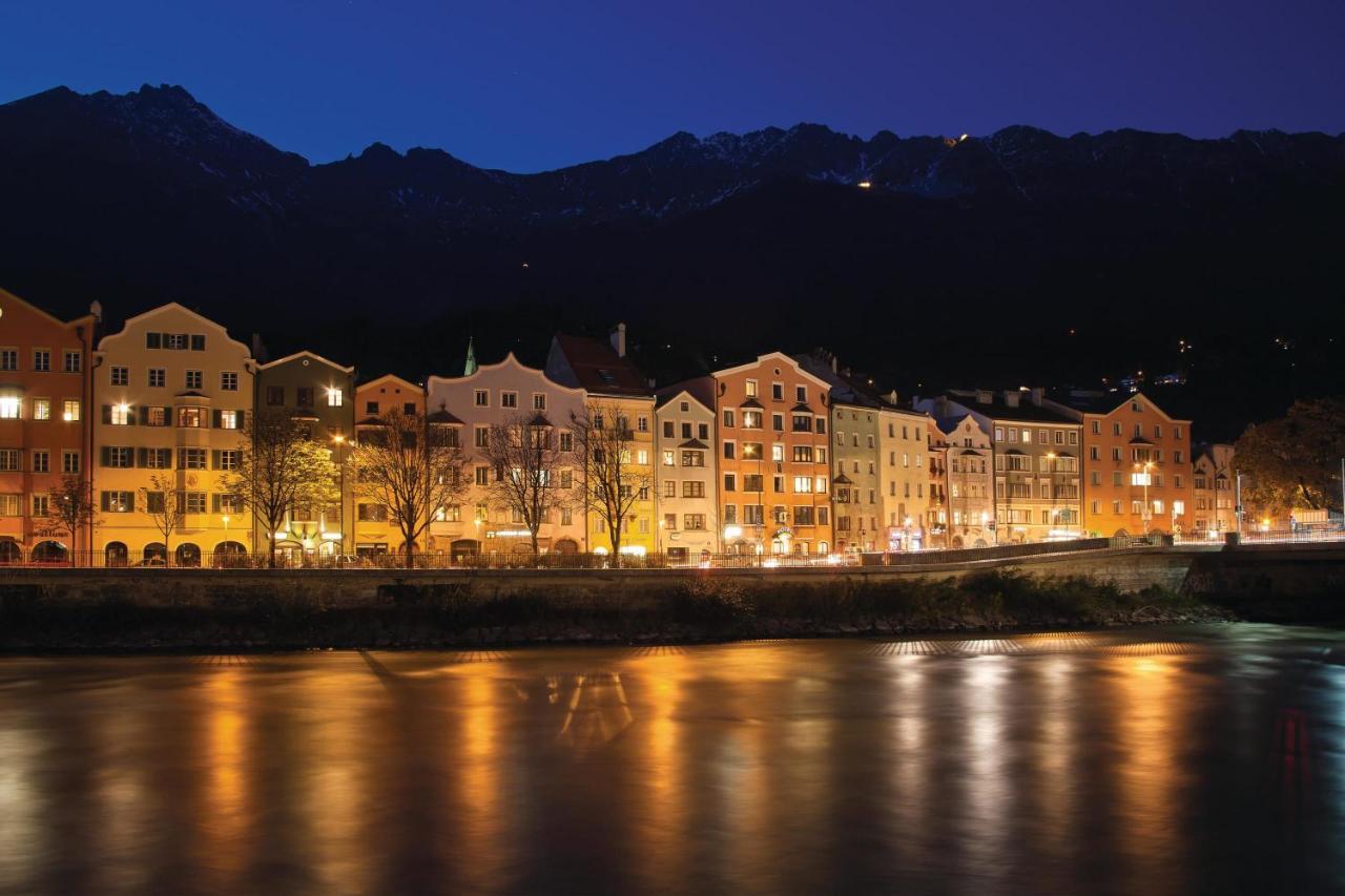 Riesiges Zentrales Apartment Mit Parkplatz Innsbruck Exterior photo